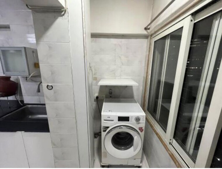 Bathroom, jangid-heights 3 Bedroom 1120 Sq.Ft. Apartment In Ghodbunder Road Thane 10692736