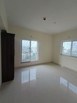 Room in 3 BHK Apartment at Avon Vista, Balewadi – for Rent