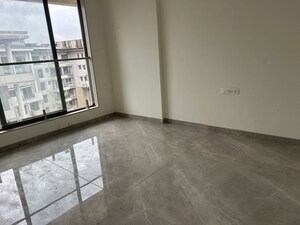 Room in 3 BHK Apartment at Hubtown Seasons, Chembur – for Rent