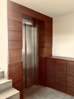 Room in 3 BHK Builder Floor at Anand Niketan – for Rent