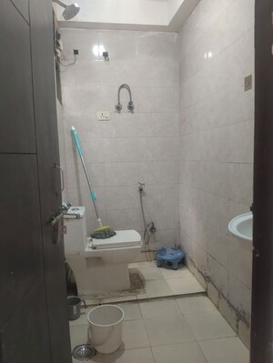 Bathroom in 1 BHK Builder Floor at Neb Sarai – for Rent