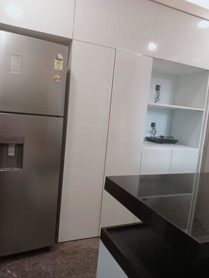 Bathroom in 4 BHK Apartment at Lodha Trump Tower, Worli – for Rent