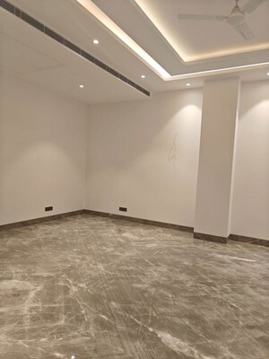 Room in 4 BHK Builder Floor at Vasant Vihar – for Sale