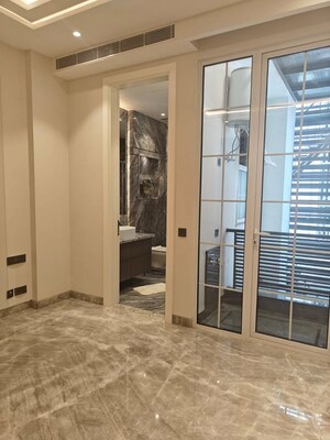 Room in 4 BHK Builder Floor at Vasant Vihar – for Sale