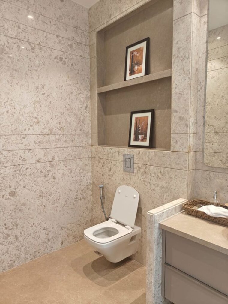 Bathroom, vasant vihar 4 Bedroom 2200 Sq.Ft. Builder Floor In Vasant Vihar Delhi 10692890