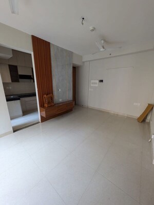 Room in 2 BHK Apartment at Sector 150 – for Rent
