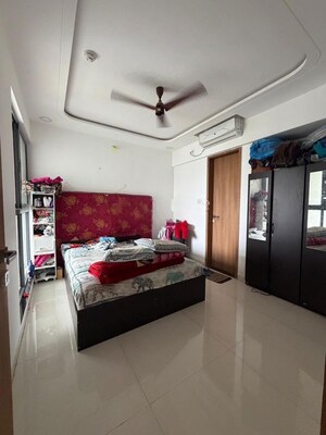 Bedroom in 2 BHK Apartment at Majestique Signature Towers, Balewadi – for Rent