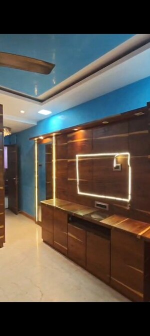 Furnished Amenities in 1 BHK Apartment at Paschim Apartments, Dadar West – for Rent