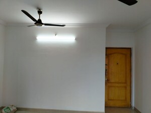 Room in 2 BHK Apartment at Swapnalok Towers, Malad East – for Rent