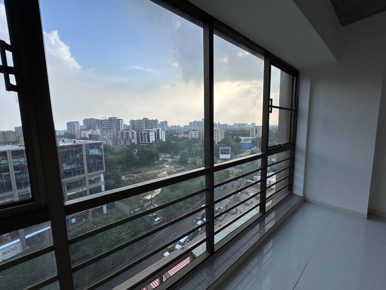 Exterior View, bodakdev Commercial Office Space 1126 Sq.Ft. In Bodakdev Ahmedabad 10682204