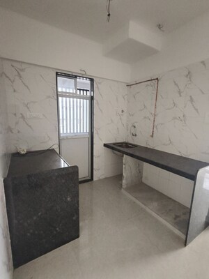 2 BHK Apartment For Rent in Shreeji Plaza, Malad West