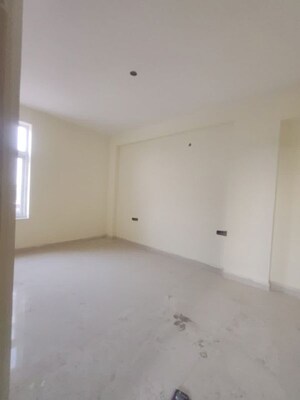 Room in 2 BHK Apartment at Nallagandla – for Rent