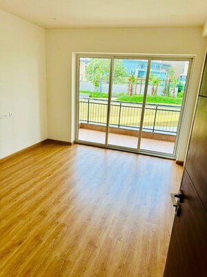 Room in 3 BHK Apartment at Sector 106 – for Rent