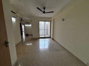 Room in 3 BHK Apartment at Sector 79 – for Rent