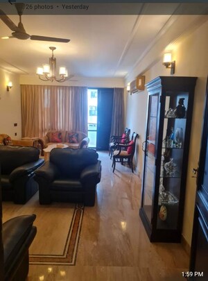 Living Room in 3 BHK Apartment at Sector 28 – for Rent