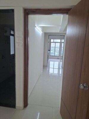 Room in 2 BHK Apartment at Silver Serene Goregaon, Goregaon West – for Rent