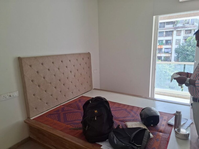  Parking, ghodawat-skystar 2 Bedroom 755 Sq.Ft. Apartment In Goregaon West Mumbai 10692977