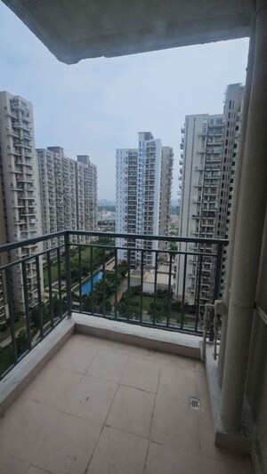 3 BHK Apartment For Sale in Conscient Habitat 102, Sector 102
