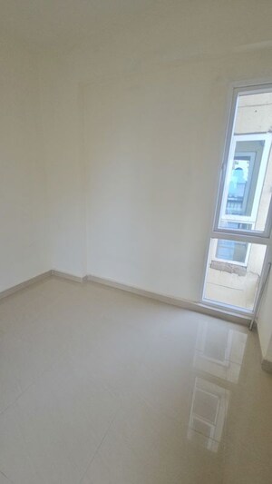 Room in 3 BHK Apartment at Conscient Habitat 102, Sector 102 – for Sale