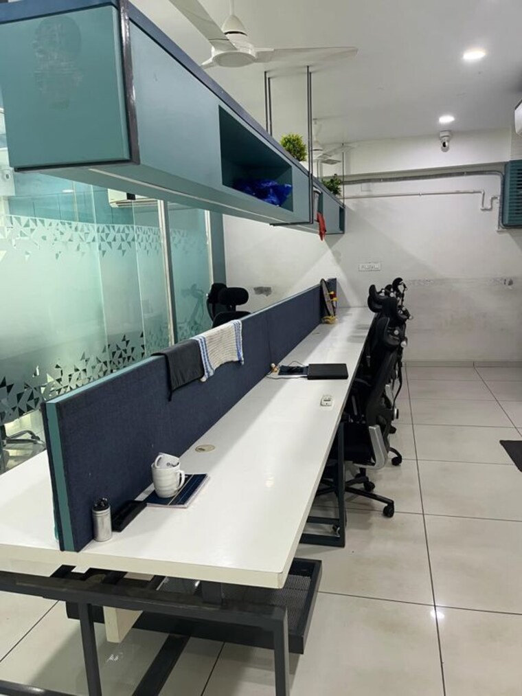 Team Area, gota Commercial Office Space 1175 Sq.Ft. In Gota Ahmedabad 10693033