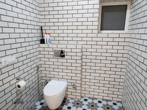 Bathroom in 1 BHK Apartment at Sarita Vihar – for Rent