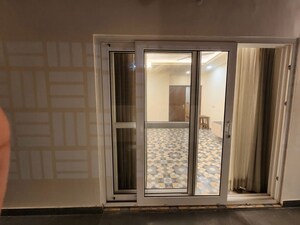 Room in 1 BHK Apartment at Sarita Vihar – for Rent