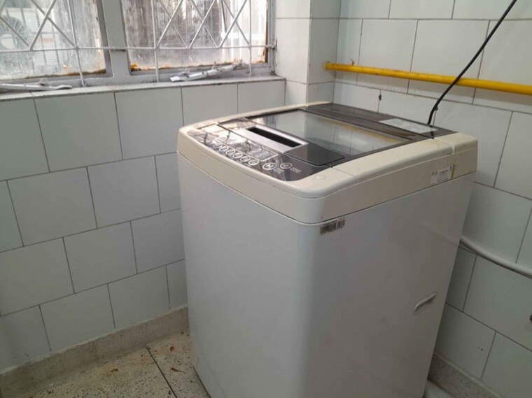 Kitchen, east of kailash 2 Bedroom 125 Sq.Yd. Independent House In East Of Kailash Delhi 10693038