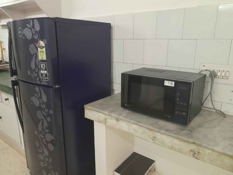 Kitchen, east of kailash 2 Bedroom 125 Sq.Yd. Independent House In East Of Kailash Delhi 10693038