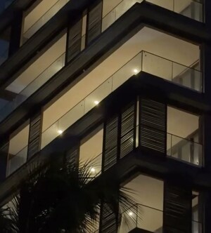 Staircase in 5 BHK Apartment at K Raheja Valletta, Juhu – for Sale