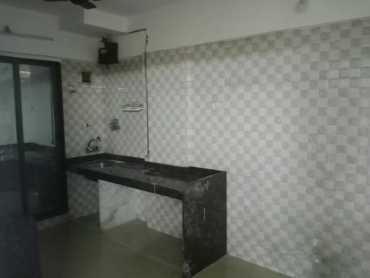 Kitchen, green-square 2 Bedroom 750 Sq.Ft. Apartment In Kasarvadavali Thane 10693052