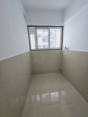 Room in 3 BHK Apartment at Venkatesh Graffiti, Keshav Nagar – for Rent