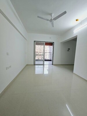 Room in 3 BHK Apartment at Venkatesh Graffiti, Keshav Nagar – for Rent