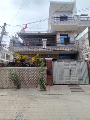 4 BHK Independent House For Rent in Vip Road