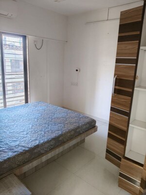 Bedroom in 2 BHK Apartment at Platinum Life, Andheri West – for Rent