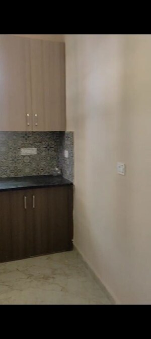 Furnished Amenities in 3 BHK Independent House at Banjarawala – for Rent