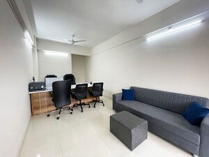 Team Area in  Shop at Nikol – for Sale