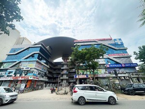  Shop – Exterior View View at Nikol - for Sale