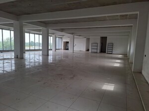 Parking in  Showroom at Science City – for Rent