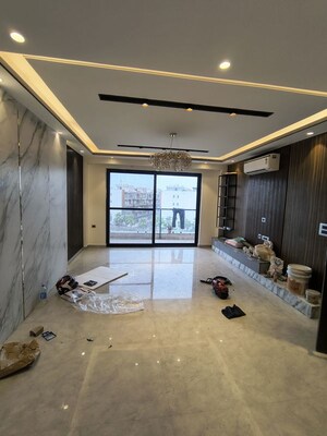 Building Lobby in 4 BHK Builder Floor at Aradhya Homes, Sector 67a – for Rent