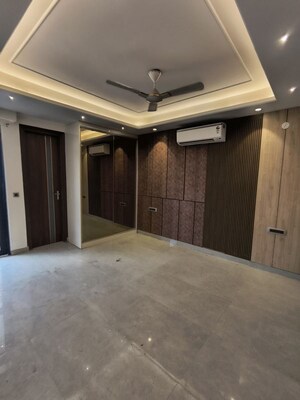 Furnished Amenities in 4 BHK Builder Floor at Aradhya Homes, Sector 67a – for Rent