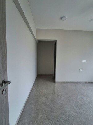 Room in 2 BHK Apartment at Group Satellite Elegance, Goregaon East – for Rent