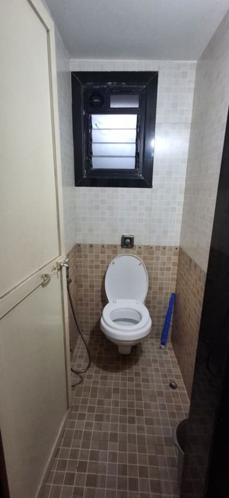 Bathroom, ballaleshwar-chs-versova 2 Bedroom 850 Sq.Ft. Apartment In Versova Mumbai 10693130