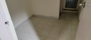 Room in 3 BHK Apartment at Jaypee Greens Kosmos, Sector 134 – for Sale