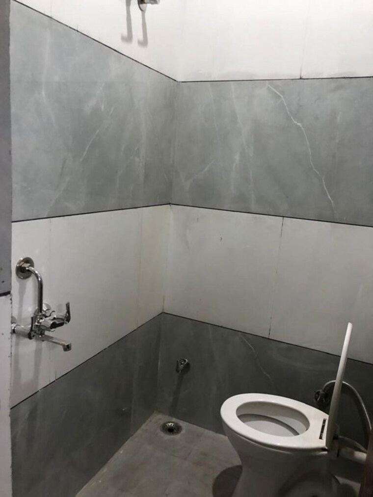 Bathroom, prem nagar 3 Bedroom 85 Sq.Yd. Independent House In Prem Nagar Dehradun 10693189