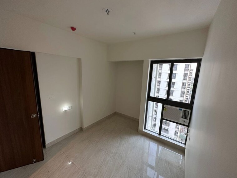 Room, lodha-crown-quality-homes 3 Bedroom 700 Sq.Ft. Apartment In Majiwada Thane 10693188