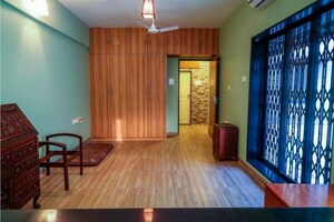 Bedroom in 3 BHK Apartment at Bandra West – for Rent