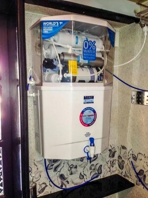 Bathroom in 3 BHK Apartment at Bandra West – for Rent