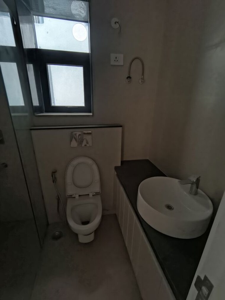 Bathroom, signature-global-city-63a 3 Bedroom 1305 Sq.Ft. Builder Floor In Sector 63a Gurgaon 10693174