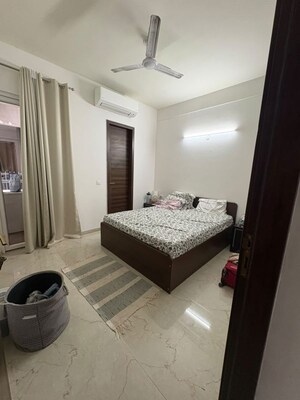 4 BHK Builder Floor For Rent in Sector 17