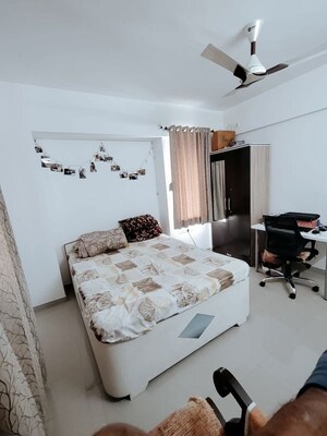 Bedroom in 3 BHK Apartment at ARC Pukhraj, Mundhwa – for Rent